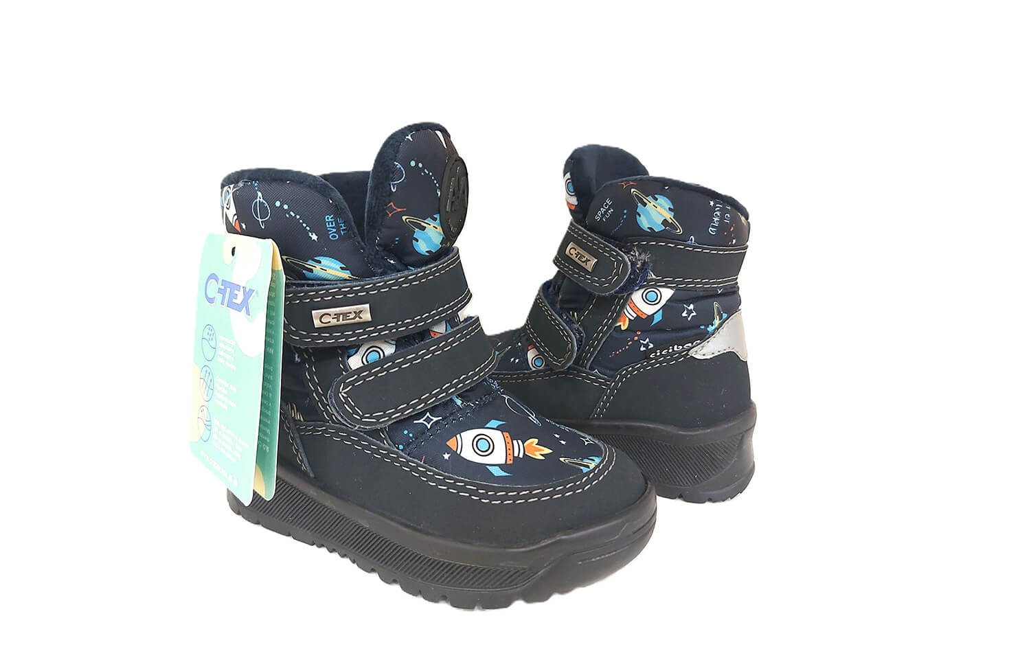 849546-snow-space-2